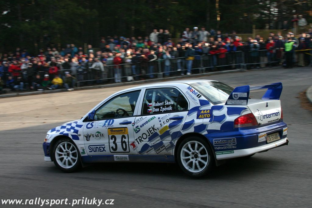 Robert Škola