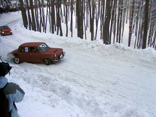 Škoda že se posádky brdily navzajem