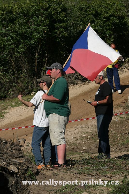 Fandové